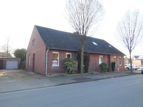 Straßenansicht Straßenansicht