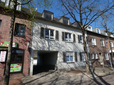 Straßenansicht Straßenansicht