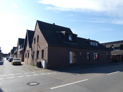 Straßenansicht Straßenansicht